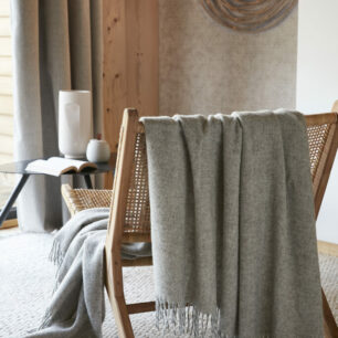 Wool fringed throw MARTIN