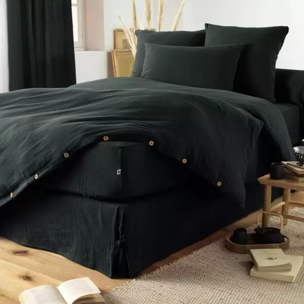 GAÏA Sapin bed skirt in a bedroom