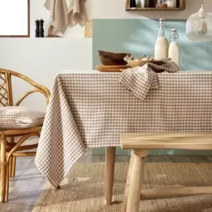 VICKIE Tablecloth with String on a Table