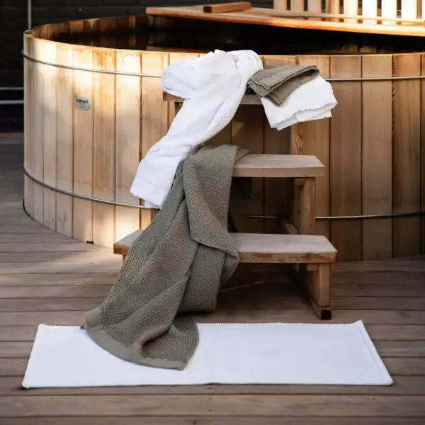 Tappeto da bagno Etia in cotone jacquard 1.450 g/m²