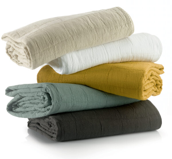 Recycled Titou throw - Image 4