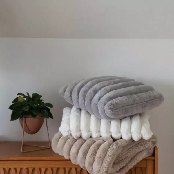 Alice bedspread