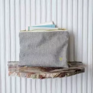 Finette Caviar Pouch