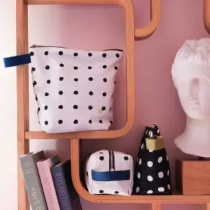 Mio toiletry bag, colour « ecru »