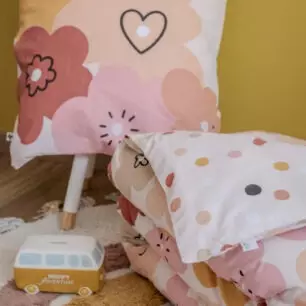 Juego de funda nórdica infantil BARBOTINE en un dormitorio