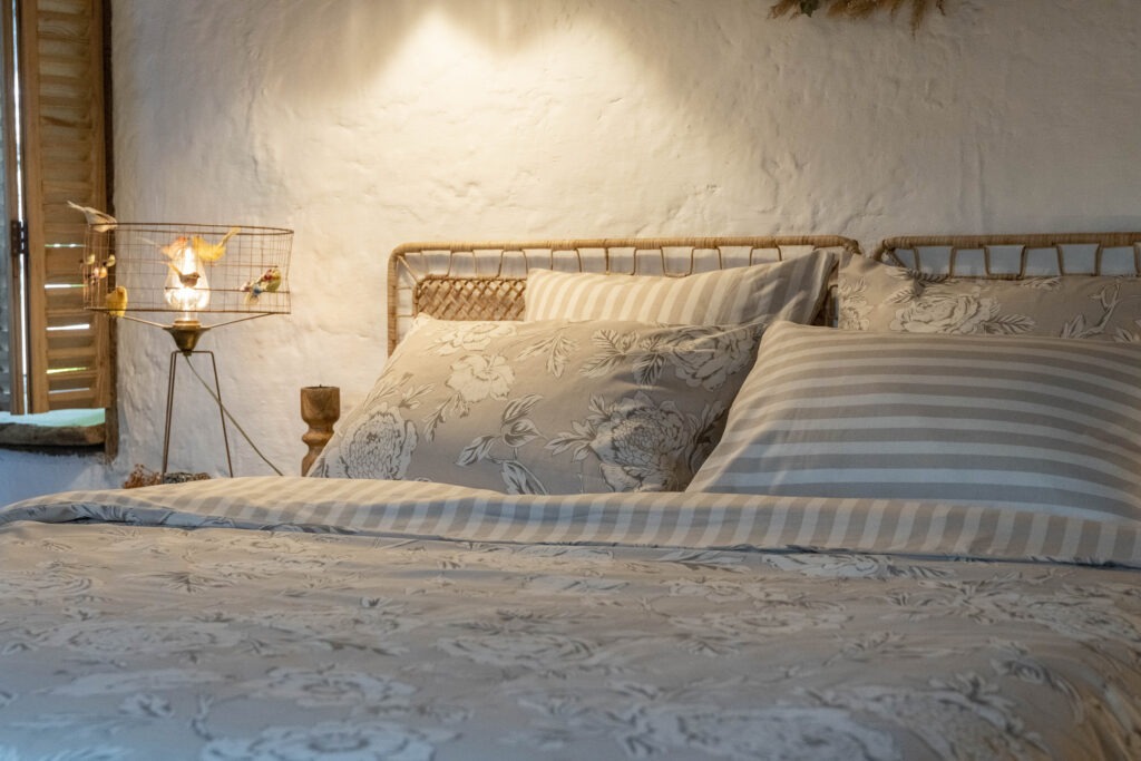 Ambiance chambre avec la housse NORA