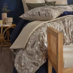 Cabecero VALENTINE en un dormitorio acogedor