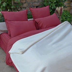 Coperta in pile TEDDY, colore Naturale – immagine d'ambiente