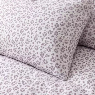 Zoom sur l’imprimé d’inspiration liberty de la parure TOKYO